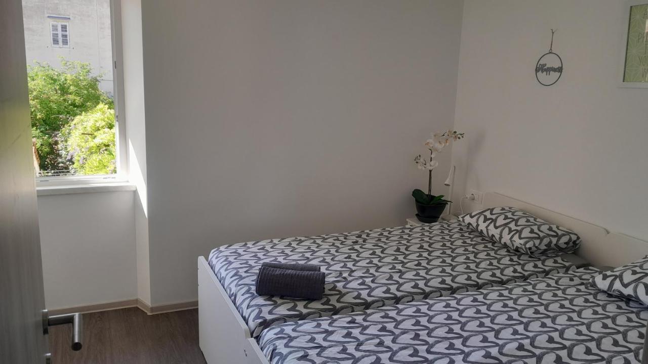 Apartma Ana Koper Luaran gambar